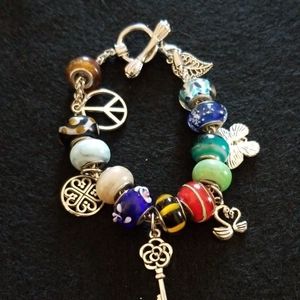 Charm bracelet with glass beads